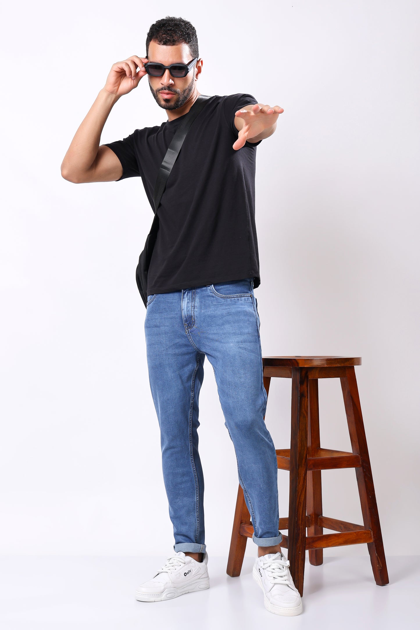 Essential Medium Wash Tapered Jeans