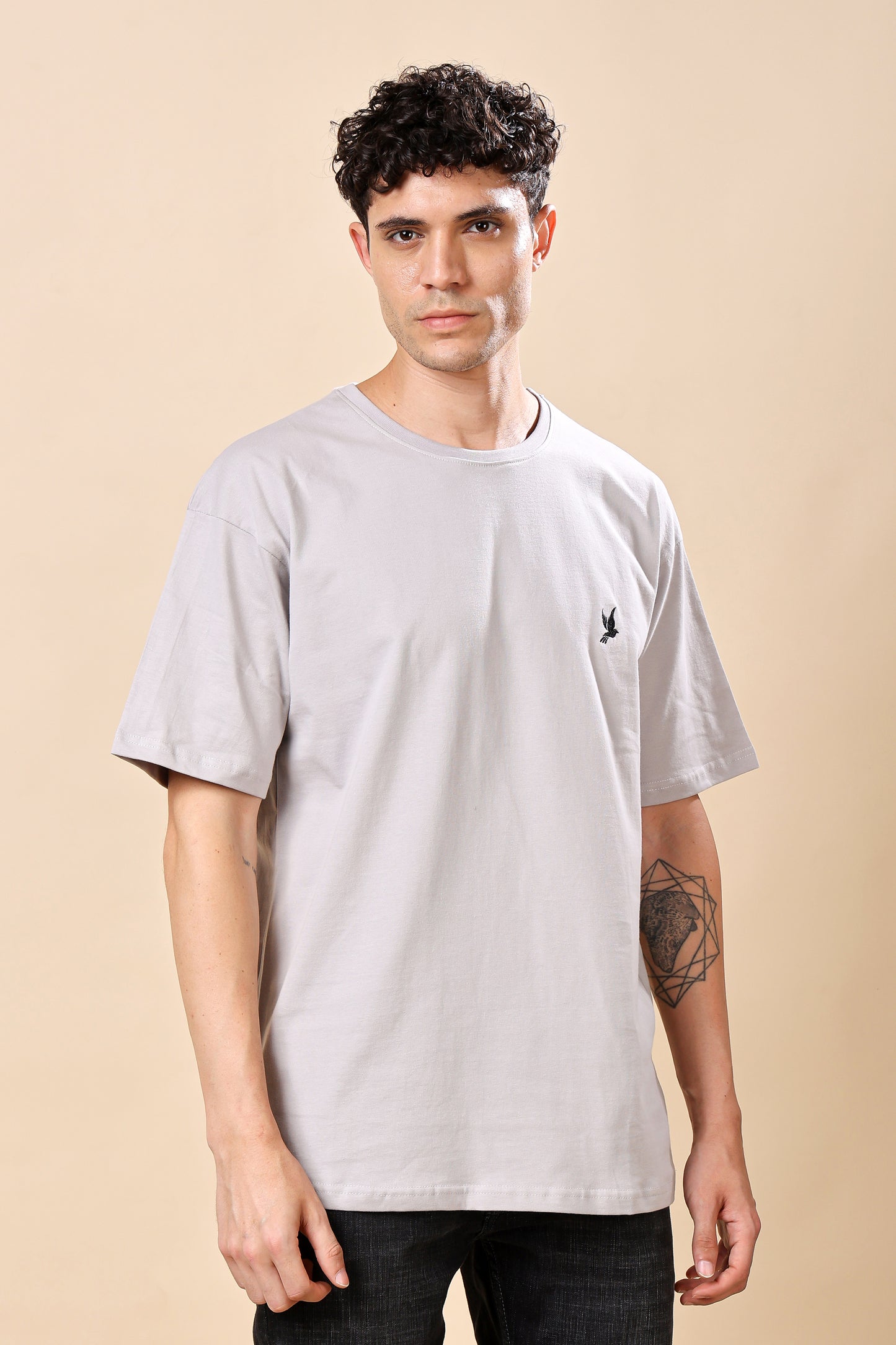 Light Grey Oversized T-Shirt – Casual Comfort, Modern Edge