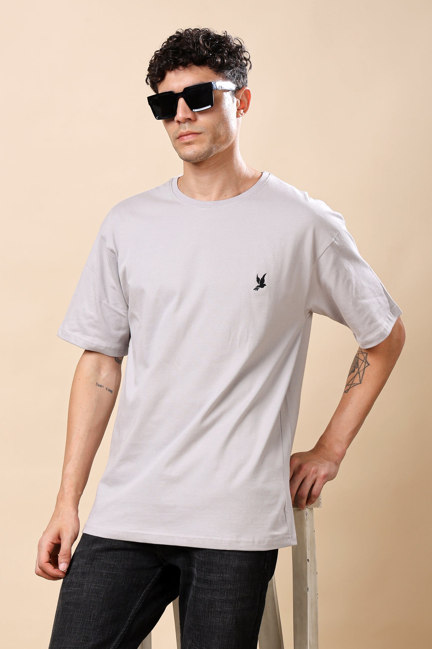 Light Grey Oversized T-Shirt – Casual Comfort, Modern Edge