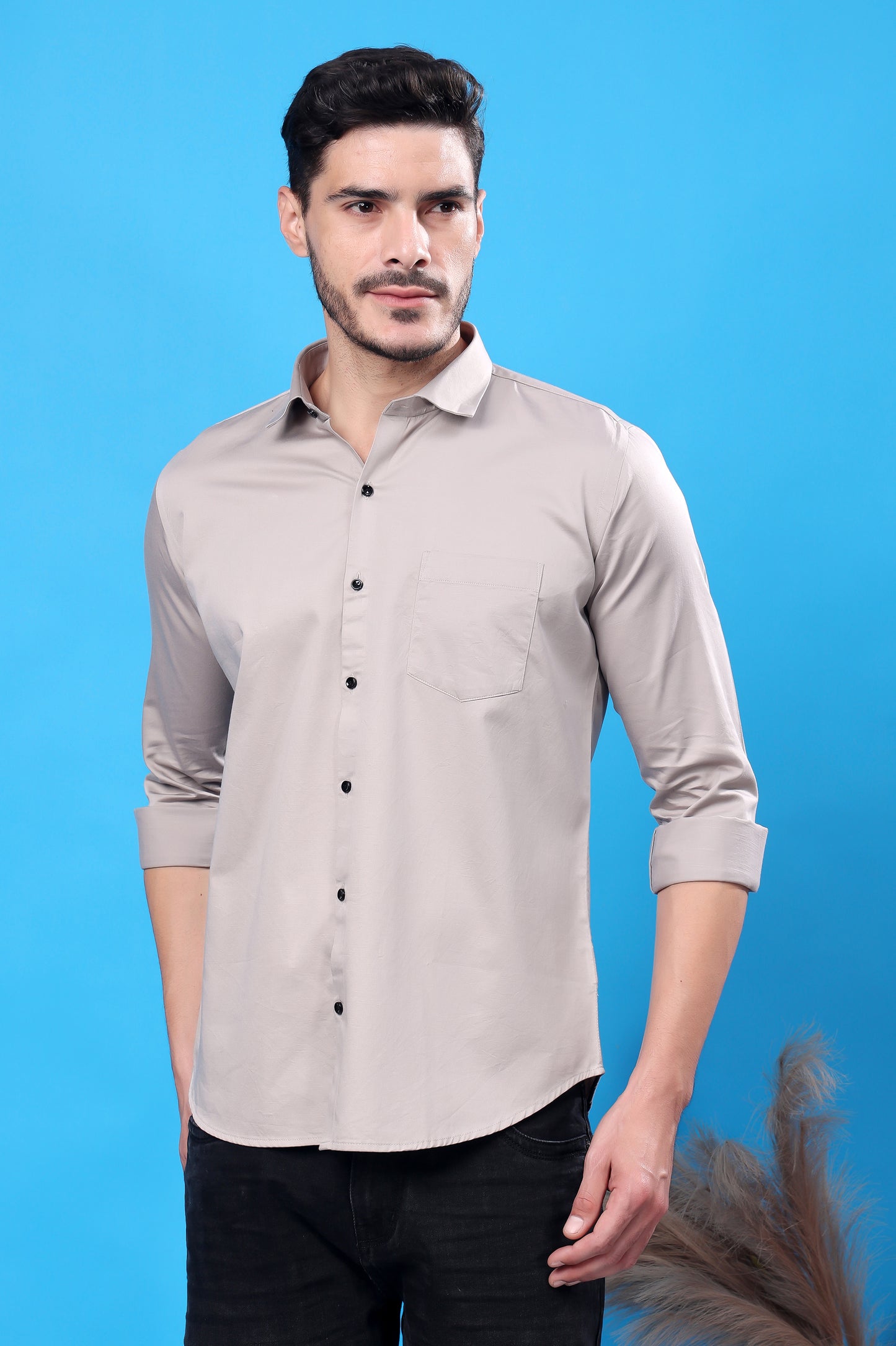 Light Grey Slim-Fit Shirt – Smart & Versatile Essential
