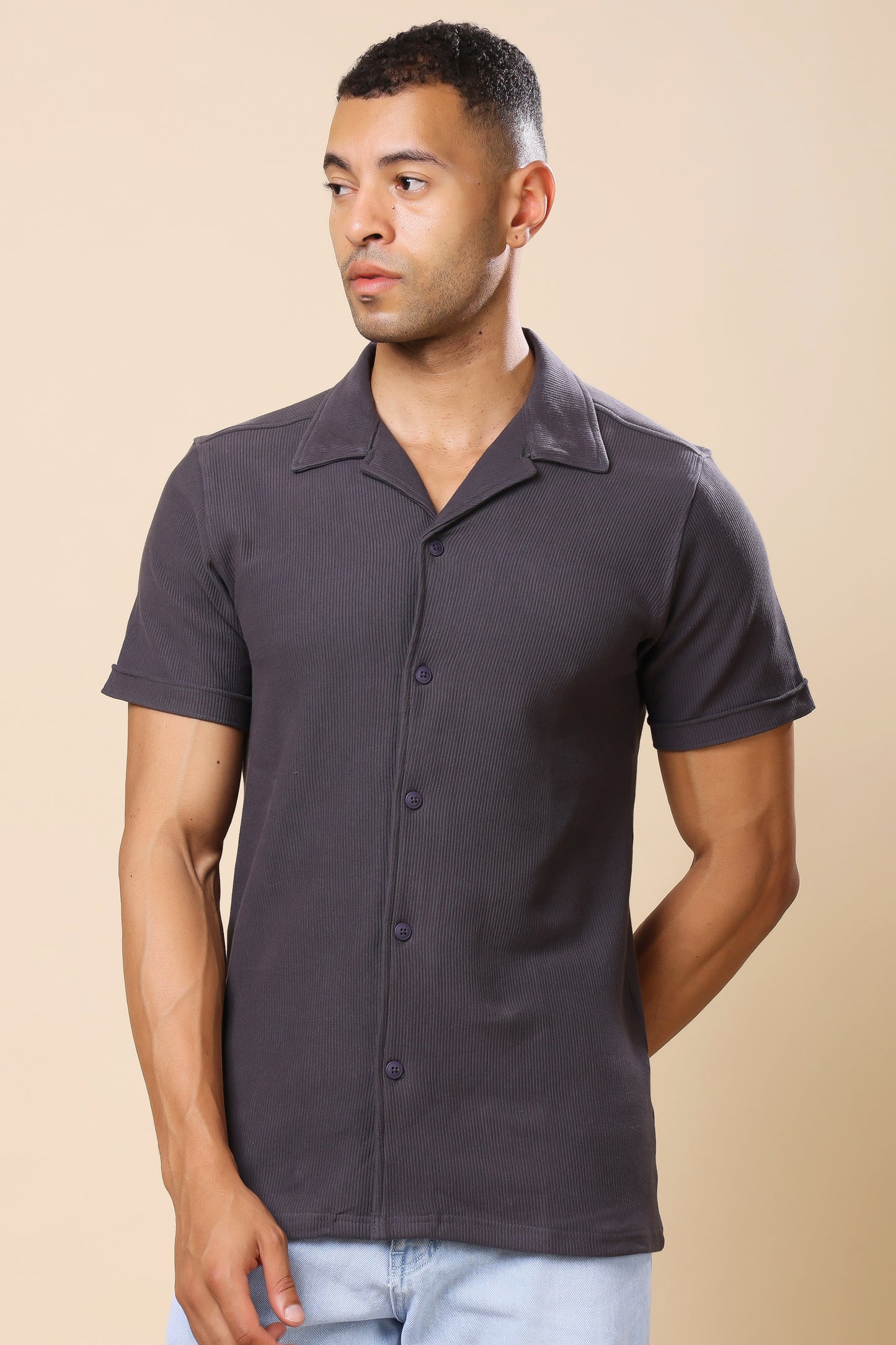 Charcoal Short-Sleeve Casual Shirt – Minimalist Everyday Essential