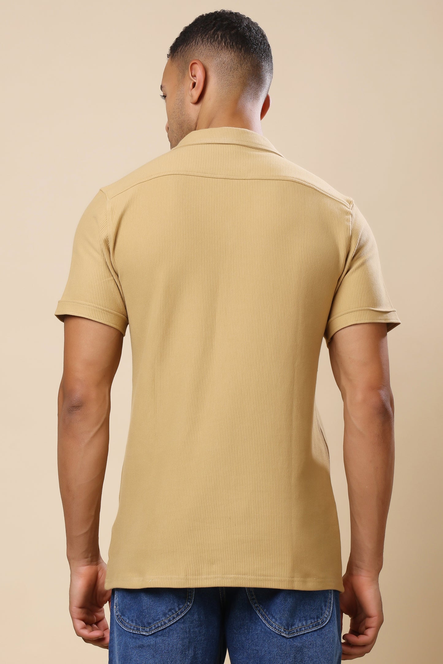 Beige Short-Sleeve Casual Shirt – Relaxed Everyday Style
