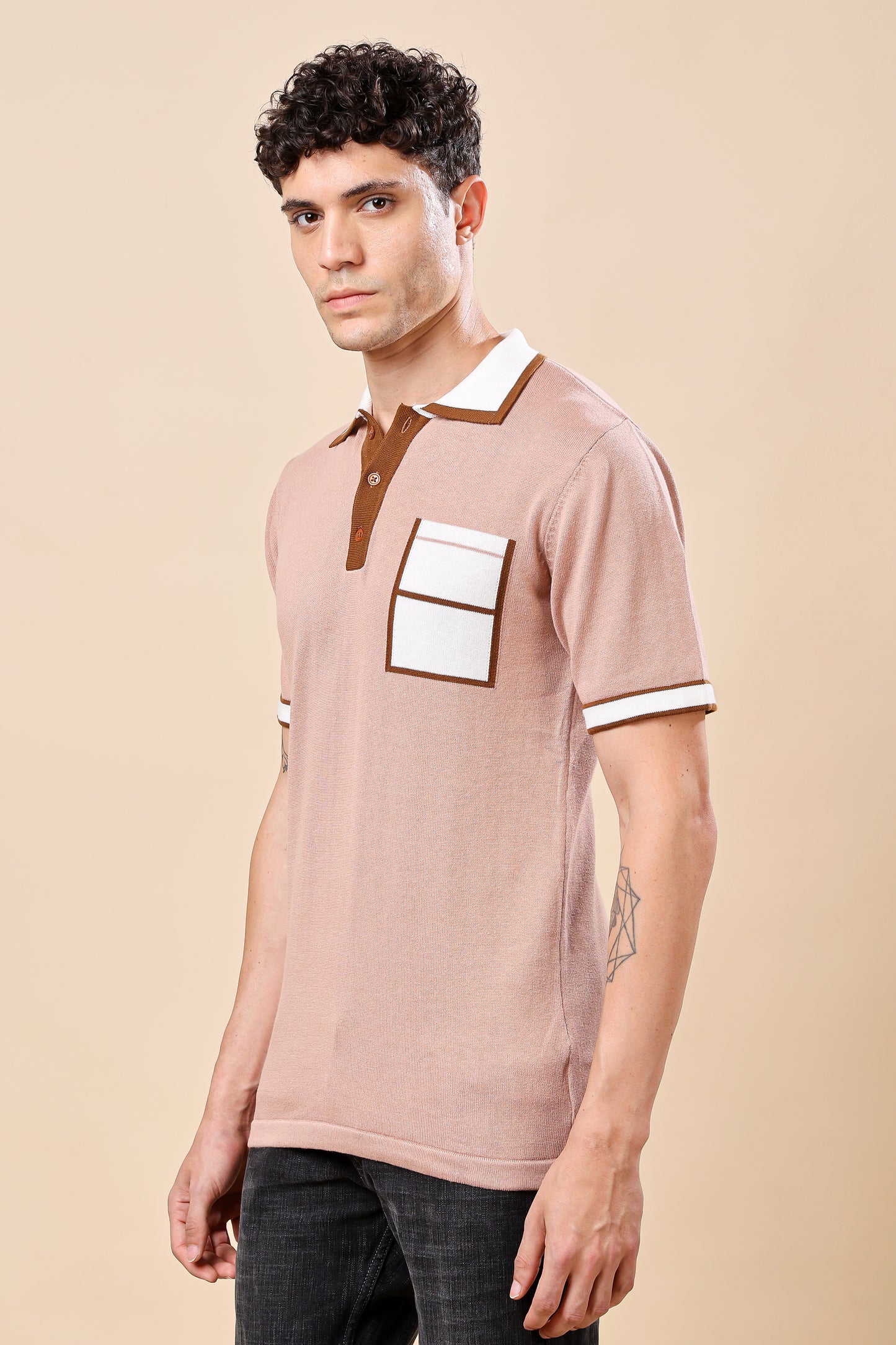Retro Contrast Polo Shirt – Classic Meets Contemporary