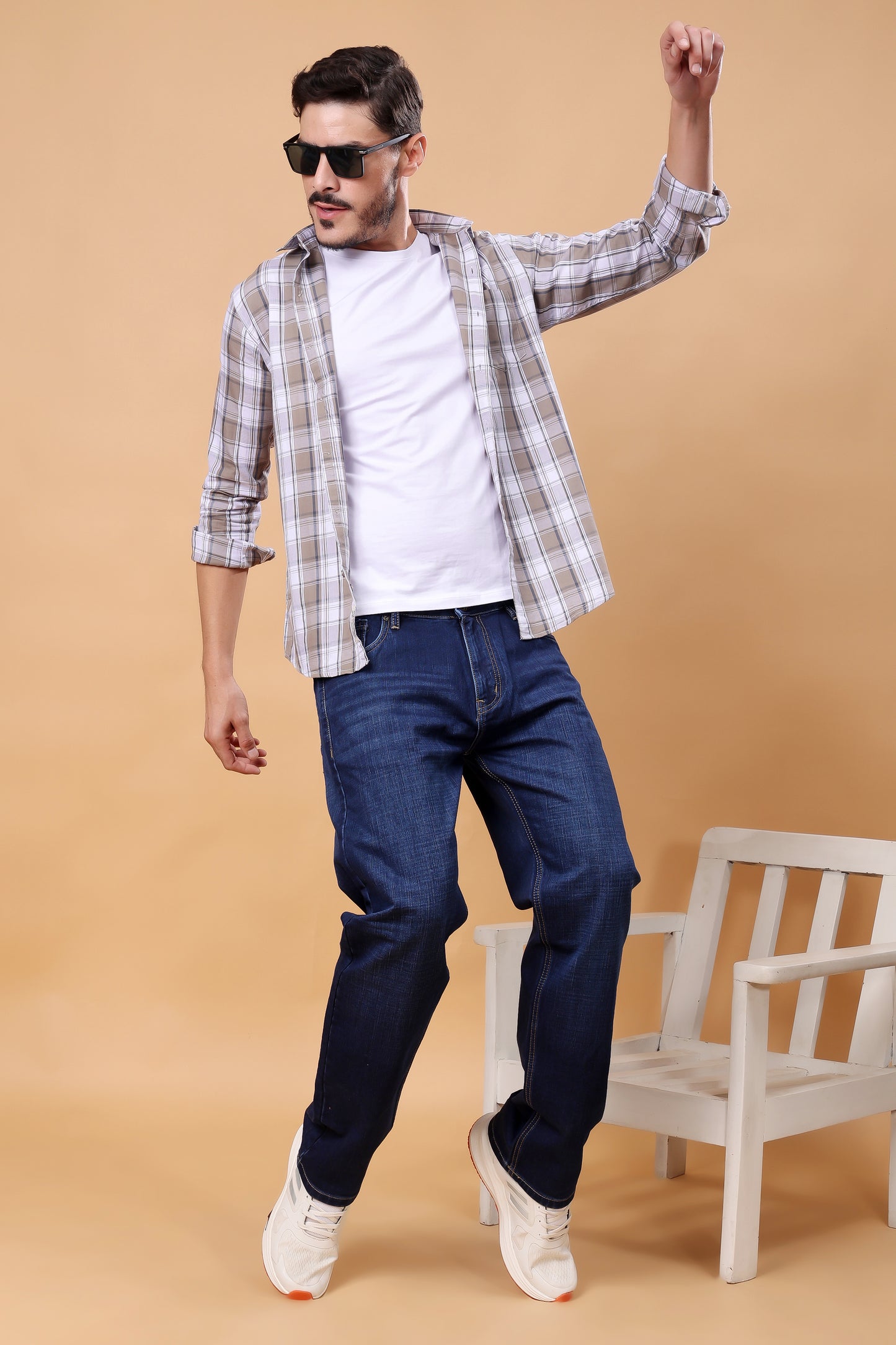 Classic Straight-Fit Dark Wash Denim Jeans