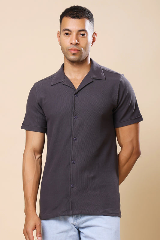 Charcoal Short-Sleeve Casual Shirt – Minimalist Everyday Essential