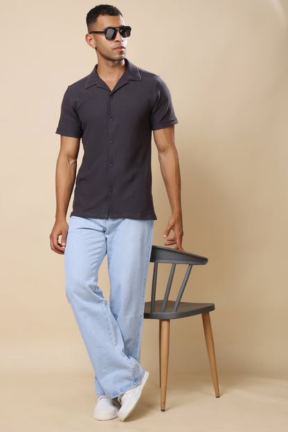 Charcoal Short-Sleeve Casual Shirt – Minimalist Everyday Essential