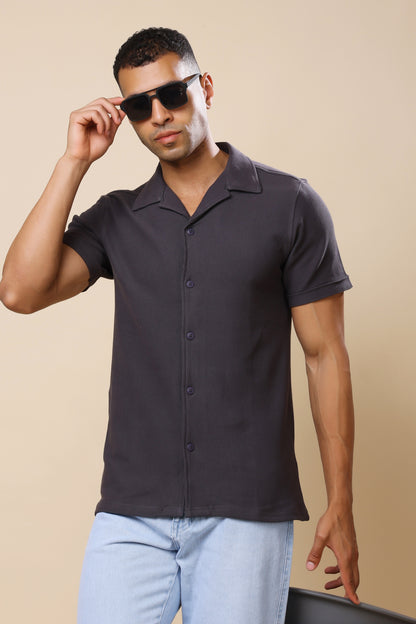 Charcoal Short-Sleeve Casual Shirt – Minimalist Everyday Essential